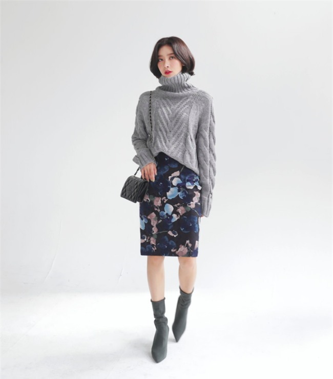 Áo len + chân váy: kết hợp thế nào để vừa ấm áp vừa gợi cảm, nữ tính trong đông này - Ảnh 10.