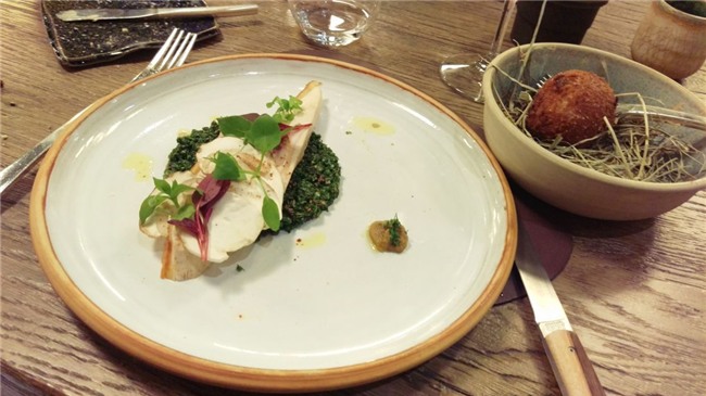 Thịt gà sang chảnh giá 1 triệu đồng/kg có gì đặc biệt?