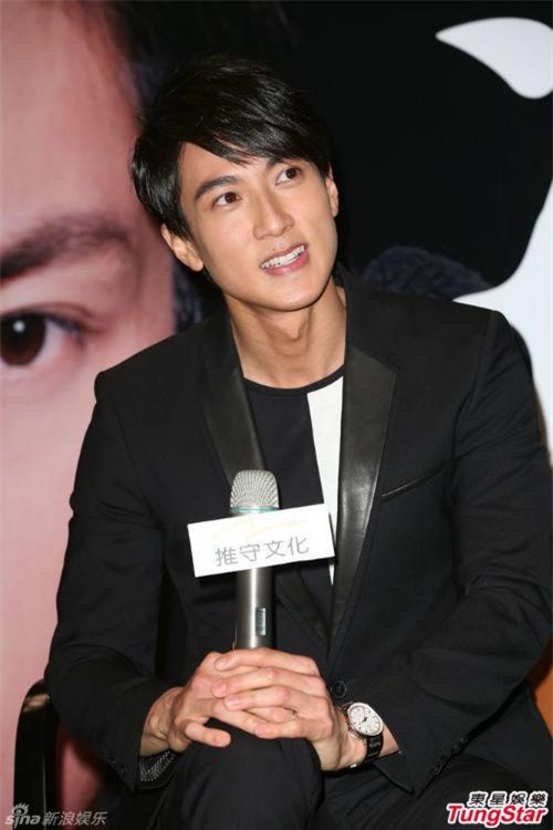 mac ke showbiz day ke ngoai tinh, cac sao nay luon chung thuy voi "thanh mai truc ma" cua minh - 10