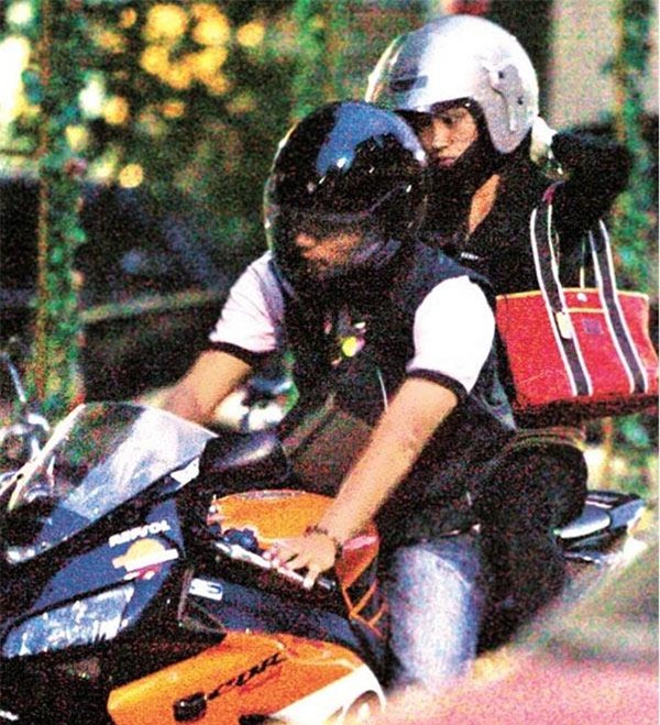 mac ke showbiz day ke ngoai tinh, cac sao nay luon chung thuy voi "thanh mai truc ma" cua minh - 13