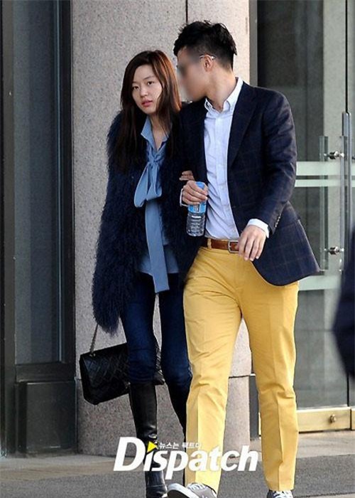 mac ke showbiz day ke ngoai tinh, cac sao nay luon chung thuy voi "thanh mai truc ma" cua minh - 4