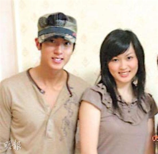 mac ke showbiz day ke ngoai tinh, cac sao nay luon chung thuy voi "thanh mai truc ma" cua minh - 9