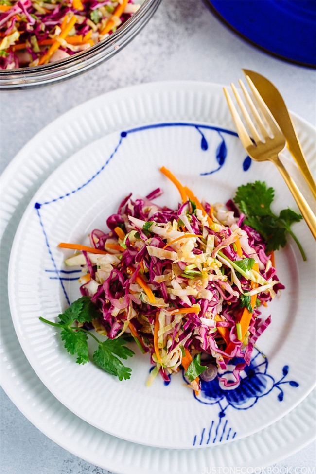 Salad bắp cải làm kiểu này đã nhanh lại còn ngon lắm nhé! - Ảnh 6.
