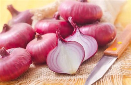 Công thức làm đẹp da từ hành tím-1