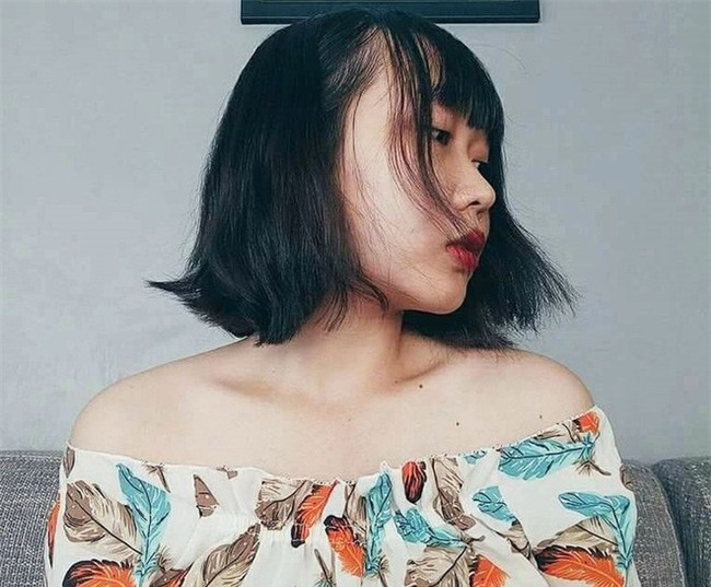 TP.HCM: Nữ sinh viên 20 tuổi hốt hoảng phát hiện chất lạ trong áo nịt ngực nhãn mác Trung Quốc - Ảnh 1.