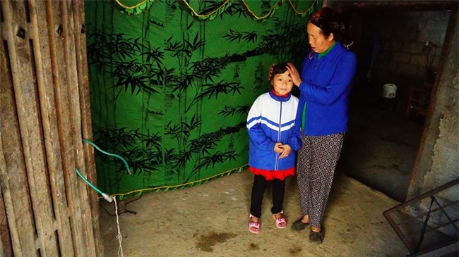 Từ vụ bé trai bị bố và dì ghẻ đánh đập: Nghe chuyện xúc động về một bà mẹ kế vĩ đại