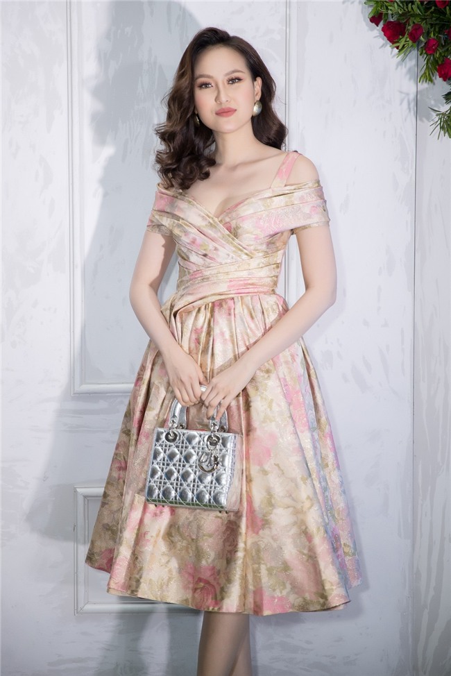 Bất chấp Phạm Hương cá tính nổi bật, Angela Phương Trinh vẫn chiếm spotlight thảm đỏ tuần này-9