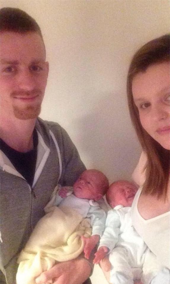 Con ngừng thở vài phút, mẹ tức tốc đưa vào cấp cứu thì bị yêu cầu “xếp hàng đợi đến lượt” - Ảnh 2.