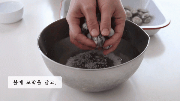 lam so nha sach cat, chat ban chi voi 'meo nho nhung co vo' nay! - 3