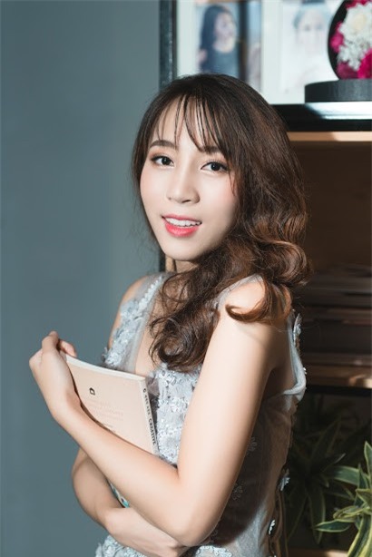 Cô gái bị chê là khỉ đột rừng Amazon, 21 năm sống trong đau khổ và sự lột xác ngoạn mục - Ảnh 7.