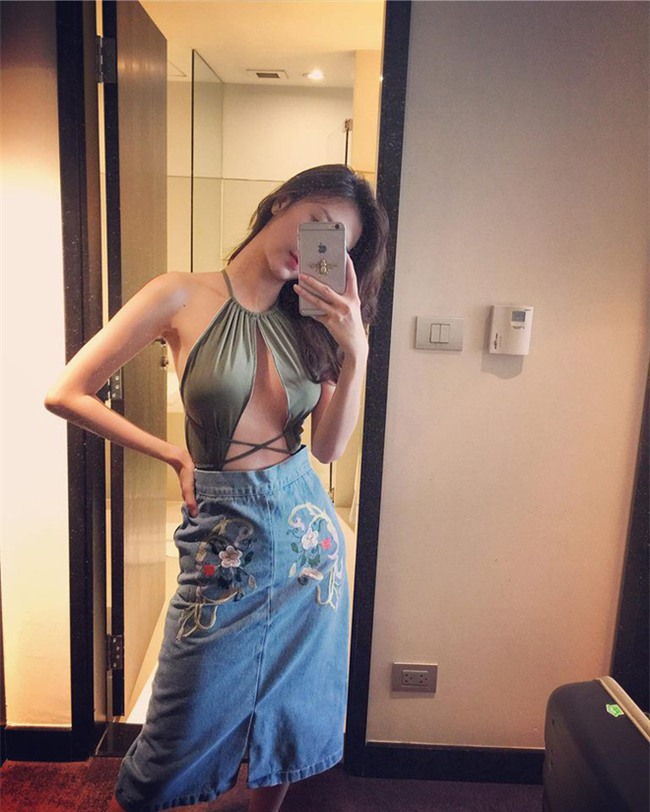 Từ sau khi nâng ngực, các người đẹp này diện đồ táo bạo hơn hẳn - Ảnh 17.