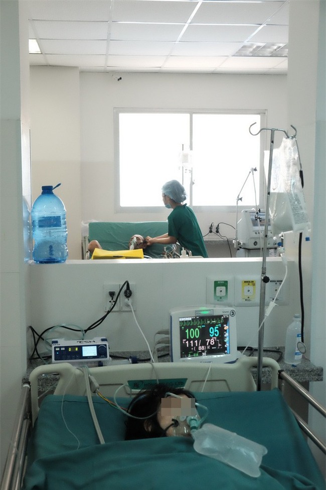 Vợ thắt cổ tự tử sau khi nộp đơn ly hôn ở Sài Gòn: Nạn nhân để lại thư “tuyệt mệnh” cho chồng? - Ảnh 8.