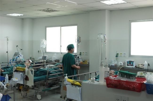 Vợ thắt cổ tự tử sau khi nộp đơn ly hôn ở Sài Gòn: Nạn nhân để lại thư “tuyệt mệnh” cho chồng? - Ảnh 9.