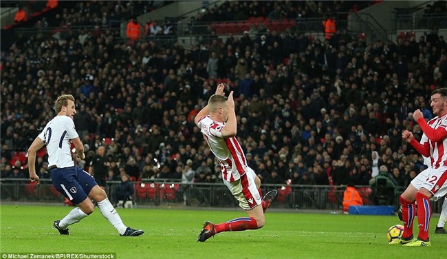 Harry Kane lập cú đúp, Tottenham đẩy Arsenal xuống thứ 6 - Ảnh 7.