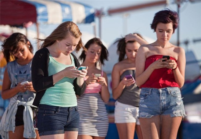 Thanh niên Trung Quốc bị liệt vì chơi game trên điện thoại 2 ngày ròng - Ảnh 3.