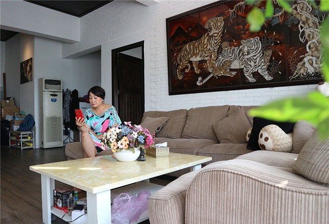 cuoc song giau co it nguoi biet cua vo dau danh hai duy phuong - 1