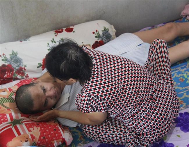 chuyen tinh muon mang cua nguoi phu nu nen duyen vo chong tu coc tra da - 1