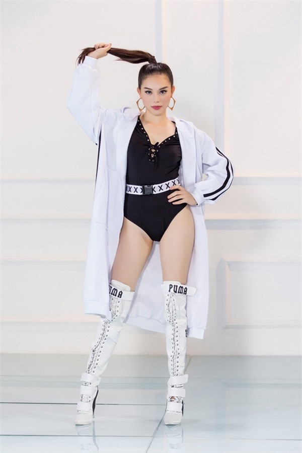 The Look 2017: Kỳ Duyên chính thức đánh bại Phạm Hương, Minh Tú đưa học trò lên ngôi Quán quân-8