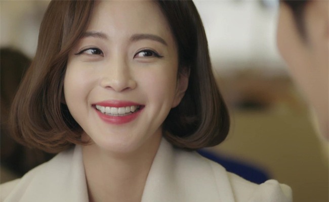 Thấy chồng tình tứ với gái trẻ, vợ không đánh ghen ầm ĩ, chỉ lặng lẽ dùng chiêu “một mũi tên trúng ba đích” - Ảnh 2.