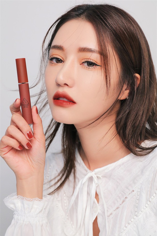 9 thỏi son đúng chuẩn trendy mà hội mê son chẳng thể bỏ qua cho dịp cuối năm - Ảnh 4.