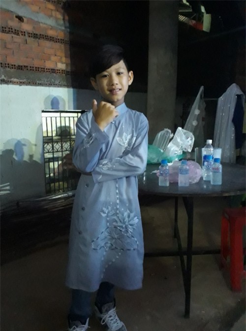 Cậu bé lắc trống tay cực đỉnh chứng minh câu nói tài không đợi tuổi’-3