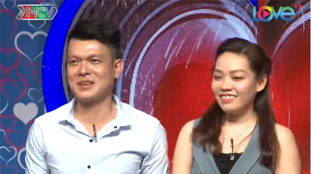 Li kì chuyện tình 2 người đi cùng chuyến xe lên tham gia Bạn muốn hẹn hò rồi thành đôi-13