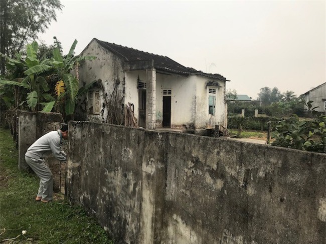 Con trai đánh bố gãy xương, bầm tím khắp người: Nó còn mang xăng định đốt cả bố - Ảnh 4.