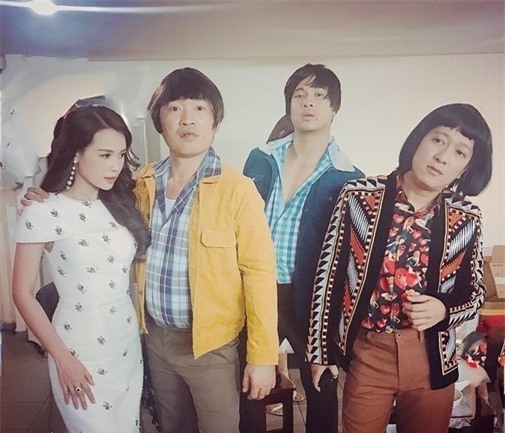 Bên cạnh đó, nhiều người cũng phát hiện ra,&nbsp;đây chỉ là những bức ảnh hậu trường trong bộ phim mà cả hai đang tham gia cùng nhau. Hoàn toàn không có chuyện&nbsp;Trường Giang&nbsp;đang hẹn hò với&nbsp;Sam&nbsp;như nhiều người đồn đoán. - Tin sao Viet - Tin tuc sao Viet - Scandal sao Viet - Tin tuc cua Sao - Tin cua Sao