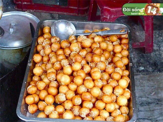 Mách bạn 4 hàng bánh rán chỉ từ 1k mà chủ hàng lúc nào cũng niềm nở, thân thiện ở Hà Nội - Ảnh 4.