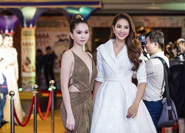 su that dang sau ve ngoai khong ti vet cua hoa hau pham huong va ngoc trinh - 1