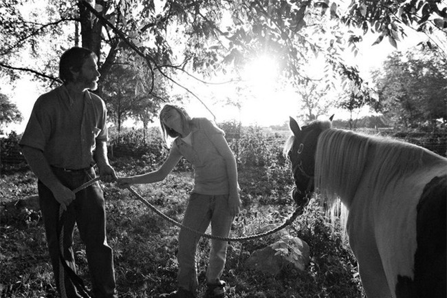 Bỏ mặc những lời cảnh báo, cặp vợ chồng vẫn quyết nhận bé gái làm con nuôi và đau đớn phát hiện một sự thật kinh khủng - Ảnh 6.