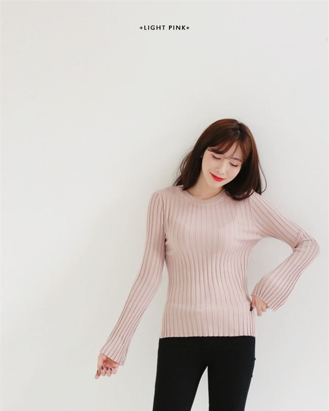 Xem đi xem lại thì áo len gân sọc vẫn dễ chọn nhất, vừa gọn gàng ôm dáng vừa giữ ấm cực đỉnh - Ảnh 14.