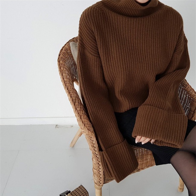 Xem đi xem lại thì áo len gân sọc vẫn dễ chọn nhất, vừa gọn gàng ôm dáng vừa giữ ấm cực đỉnh - Ảnh 9.