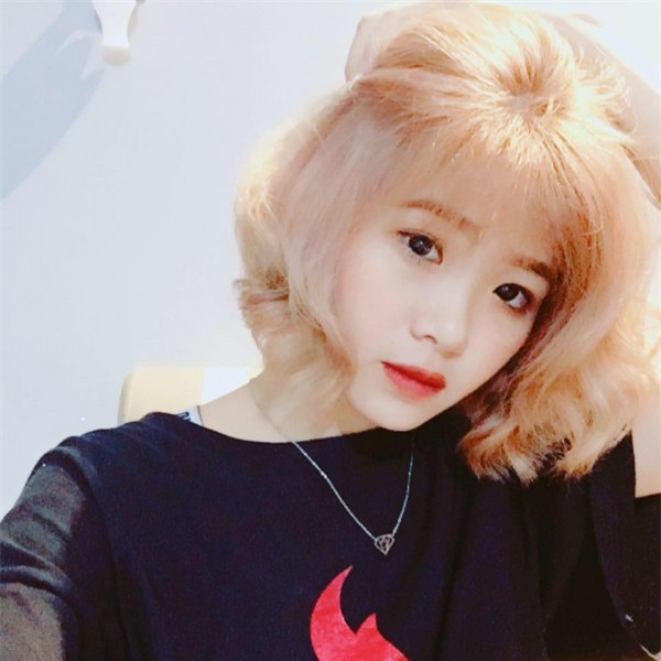 Cô gái xinh đẹp cover hàng loạt hit ngày xưa thời 8X khiến cư dân mạng nôn nao - Ảnh 5.