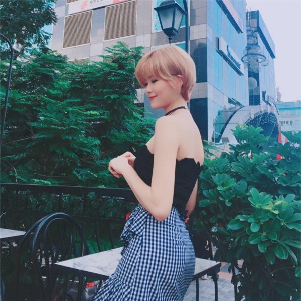 Cô gái xinh đẹp cover hàng loạt hit ngày xưa thời 8X khiến cư dân mạng nôn nao - Ảnh 6.