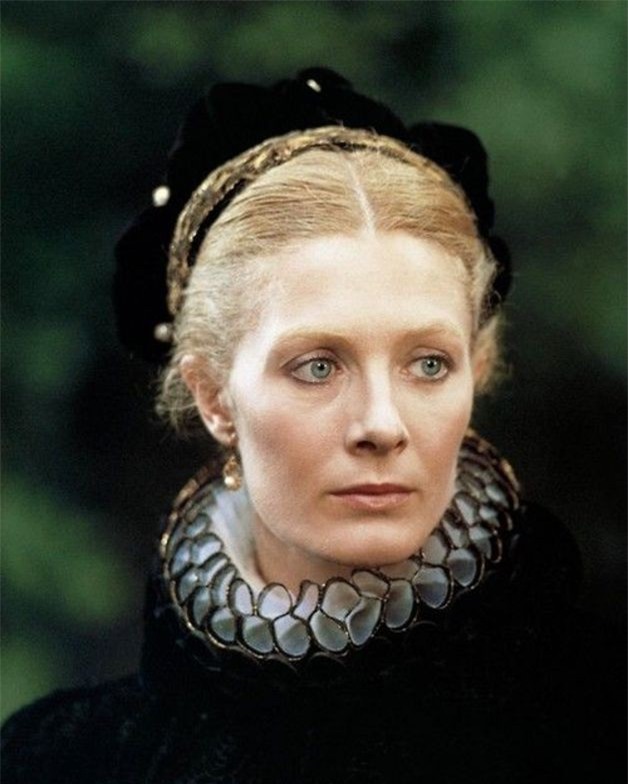 Cuộc đời bi kịch của Nữ hoàng lên ngôi từ 6 ngày tuổi, cả đời lưu lạc và bị giam cầm - Ảnh 6.
