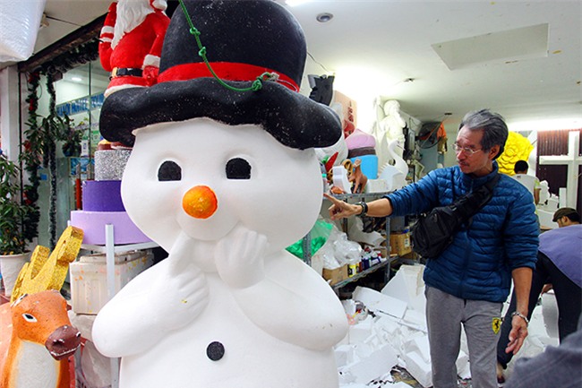 “nan” nguoi tuyet, nghe doc la o thu do mua noel hinh anh 5