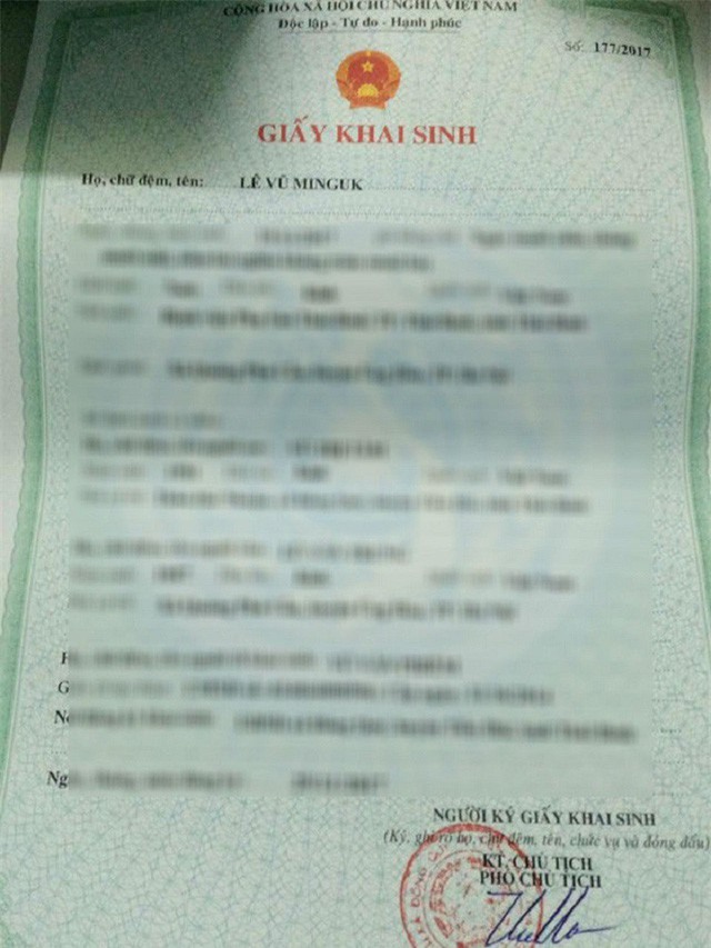 Vì quá hâm mộ cặp sinh ba nổi tiếng Hàn Quốc Daehan - Minguk - Manse, bà mẹ người Thái Bình đã đặt luôn tên con là Lê Vũ Minguk.