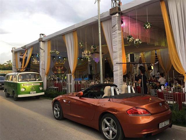 dam cuoi "khung" cua nam: co dau, chu re deo vang "triu co" khien dan tinh "loa mat" - 19