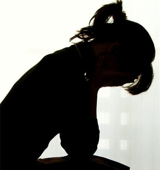 Sau một đêm say xỉn, cô kể với chồng rằng mình đã bị cưỡng bức, kết quả ADN vạch trần hung thủ không ai ngờ tới - Ảnh 1.