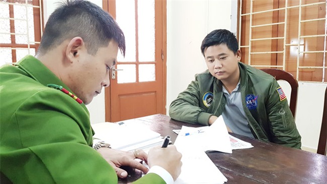 Loi khai cua nghich tu danh bo gay xuong suon hinh anh 1