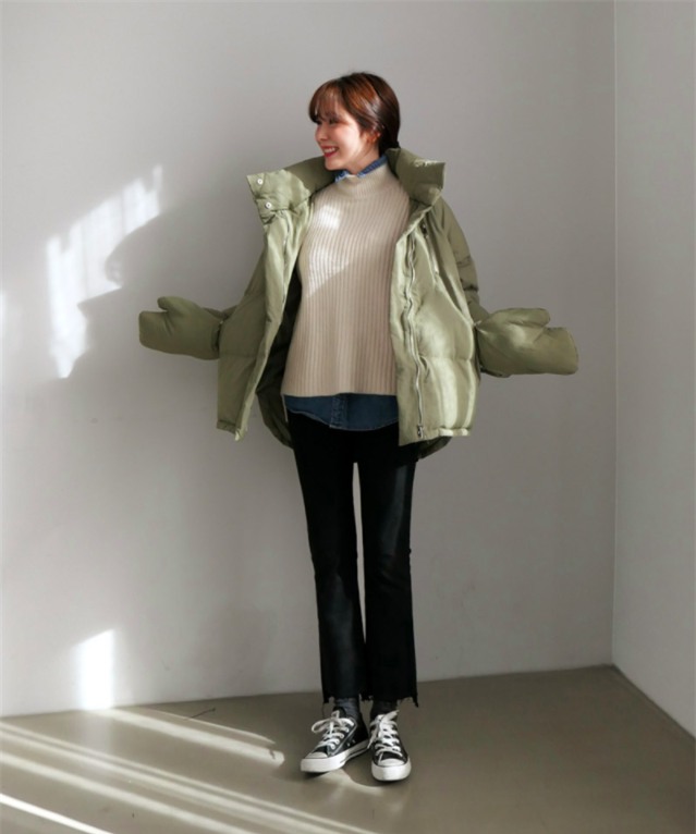 Ngày mai có mưa lạnh đến thế nào, thì chỉ cần chiếc áo này thôi là đủ ấm - Ảnh 16.