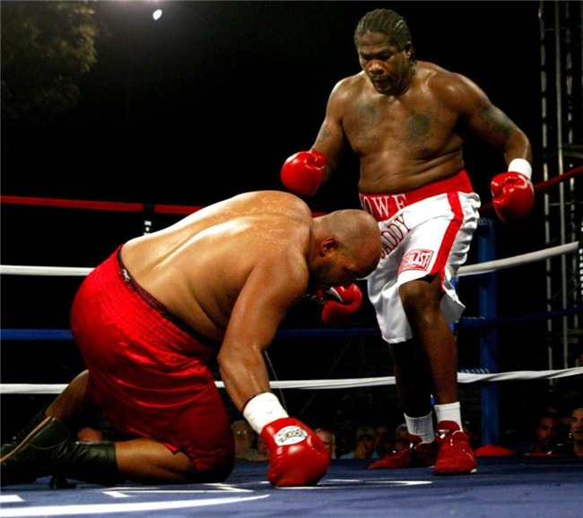 7 võ sĩ ục ịch nhất lịch sử quyền anh - Ảnh 4.