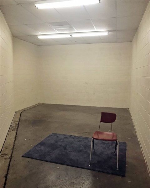 Con ac mong cua hoc sinh bi nhot trong 'phong thu gian' tai truong My hinh anh 1