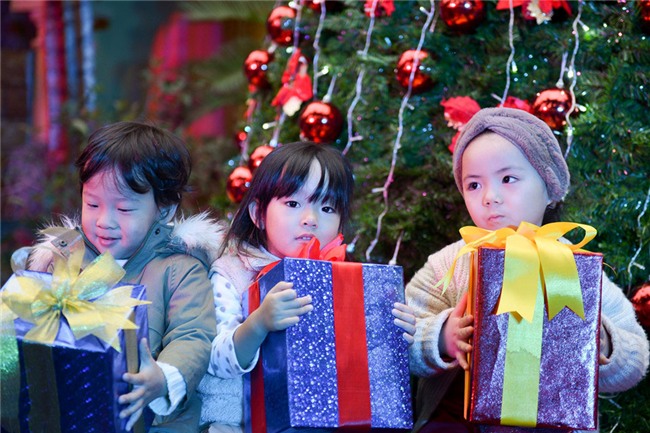 Hội chợ Giáng sinh phong cách Đức ở nhà thờ Cửa Bắc