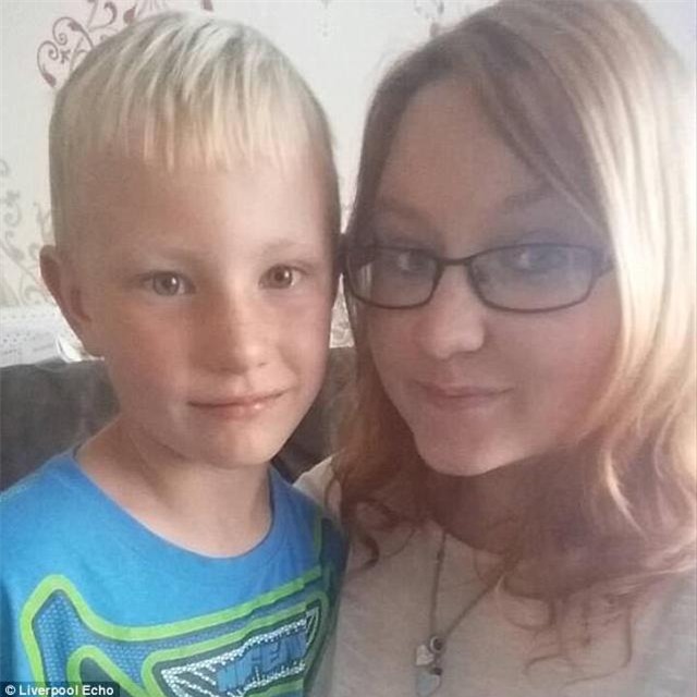 bi kich cau be den ben giuong chao me di hoc, phat hien me da tu vong tu luc nao - 2