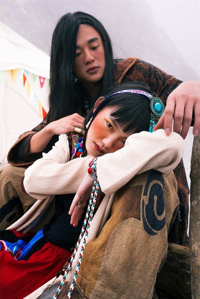 Cặp đôi Hà thành hóa trang thành dân du mục Mông Cổ, ôm rồng Nam Mỹ chụp ảnh cưới - Ảnh 11.