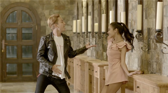 Glee: Cindy V lợi dụng Rocker Nguyễn và Hữu Vi quay clip nóng-7