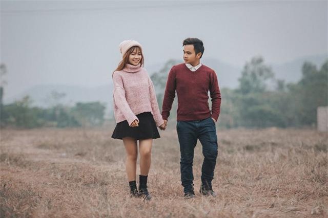 chang trai "gay bao" vi phai dung len ghe de chup anh voi nguoi yeu va su that khong ngo - 4