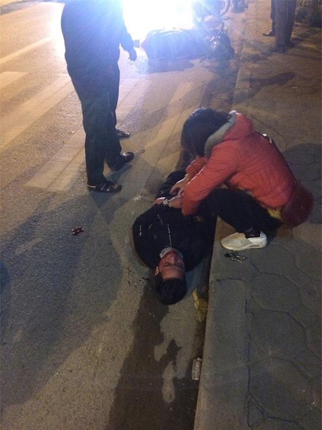 su that thong tin: goi 40 phut xe cap cuu 115 chua den don nguoi bi tai nan di vien - 2